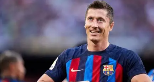 莱万专访:论现代足球前锋之道与个人职业展望